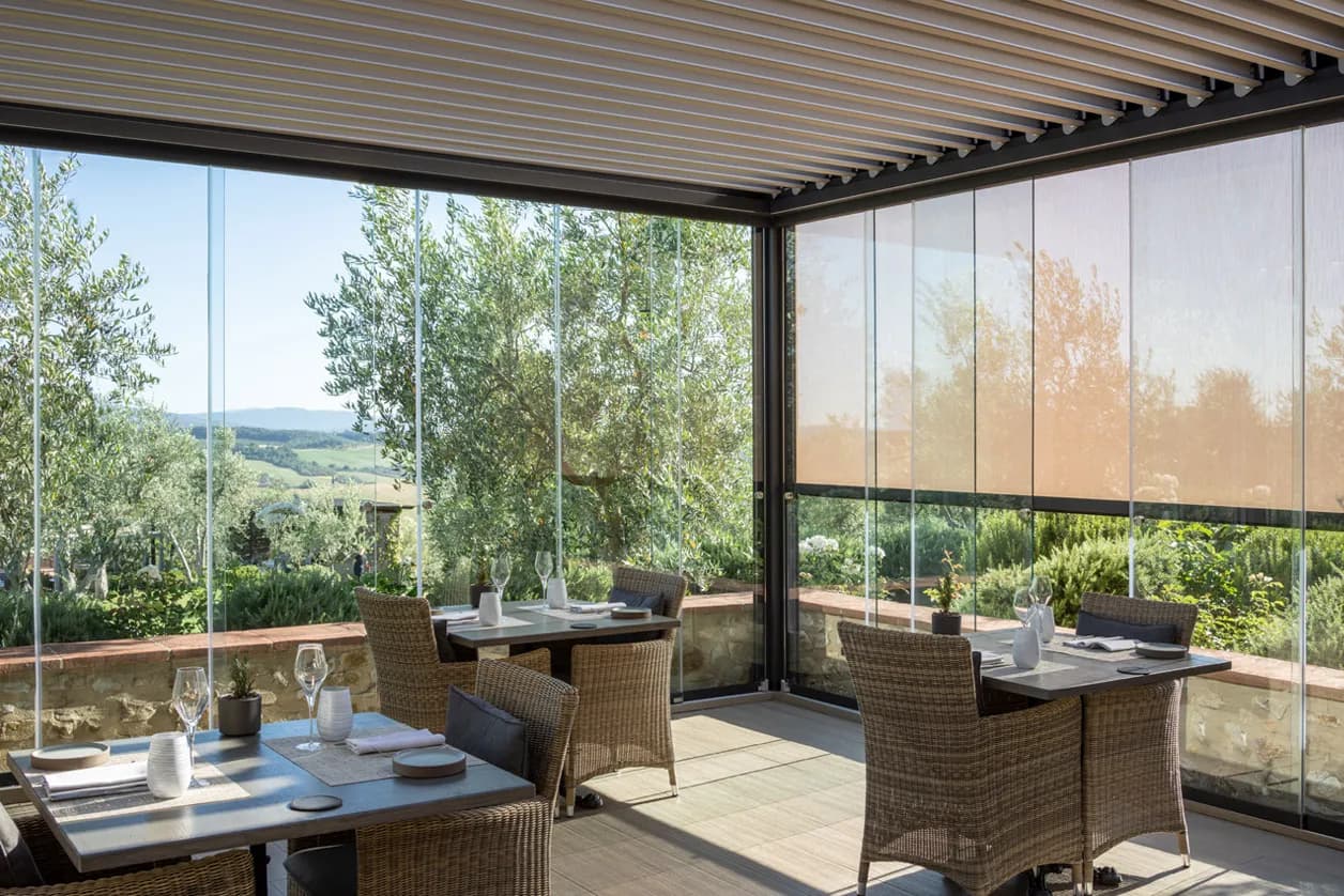 Os acessórios tornam a pergola bioclimática única e à sua imagem