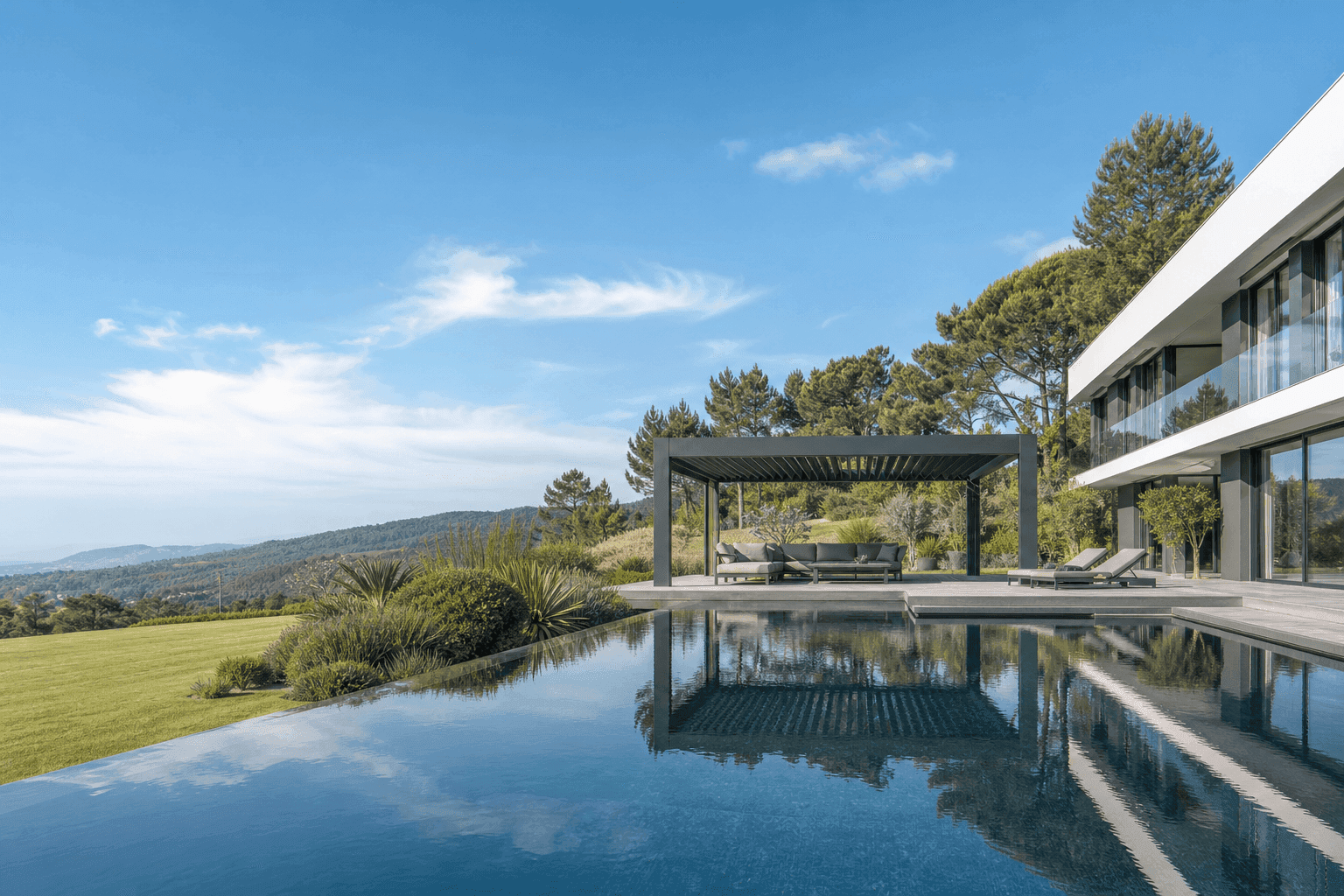 Terrasse avec pergola bioclimatique et miroir d'eau — aménagement extérieur CN Solutions au Luxembourg